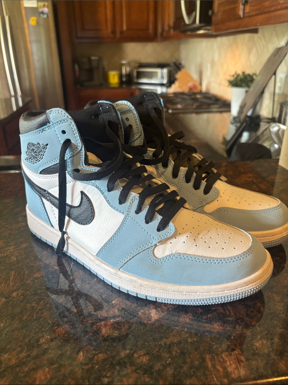 Jordan Air 1 High Top - White/Light Blue/Black